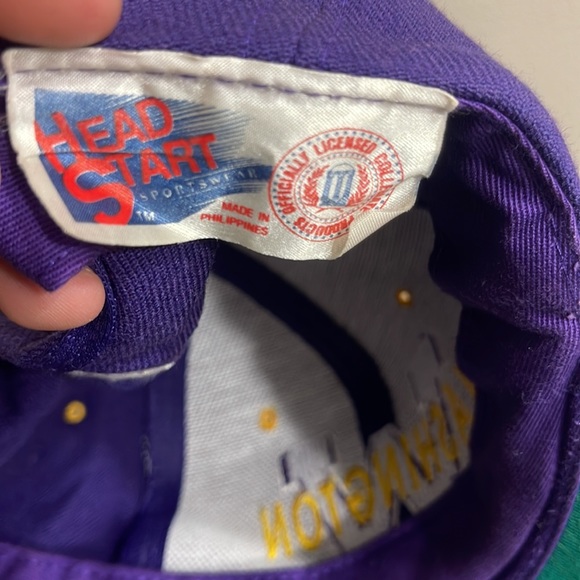 Washington Huskies Hat 🐺🧢🔥 - Picture 5 of 7